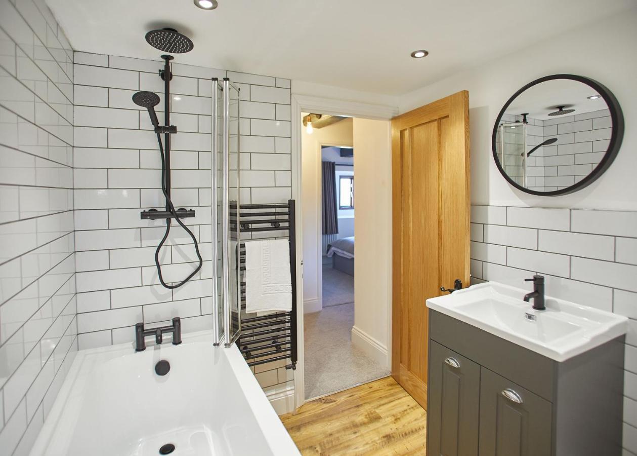 Host & Stay - The Coach House Whitby Bagian luar foto